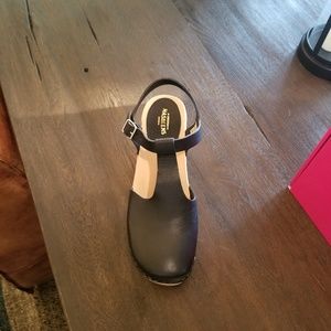 Swedish Hasbeens Clogs T-strap black 39 (8) new